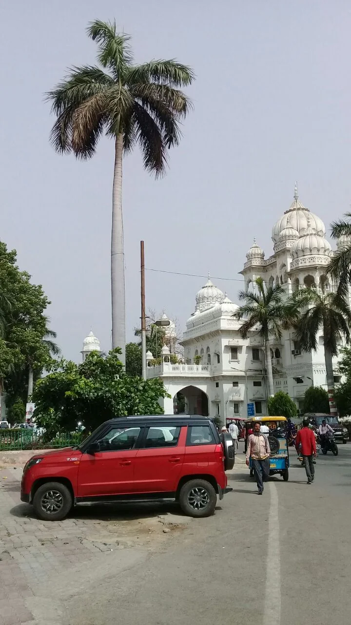 KGMU hospital building