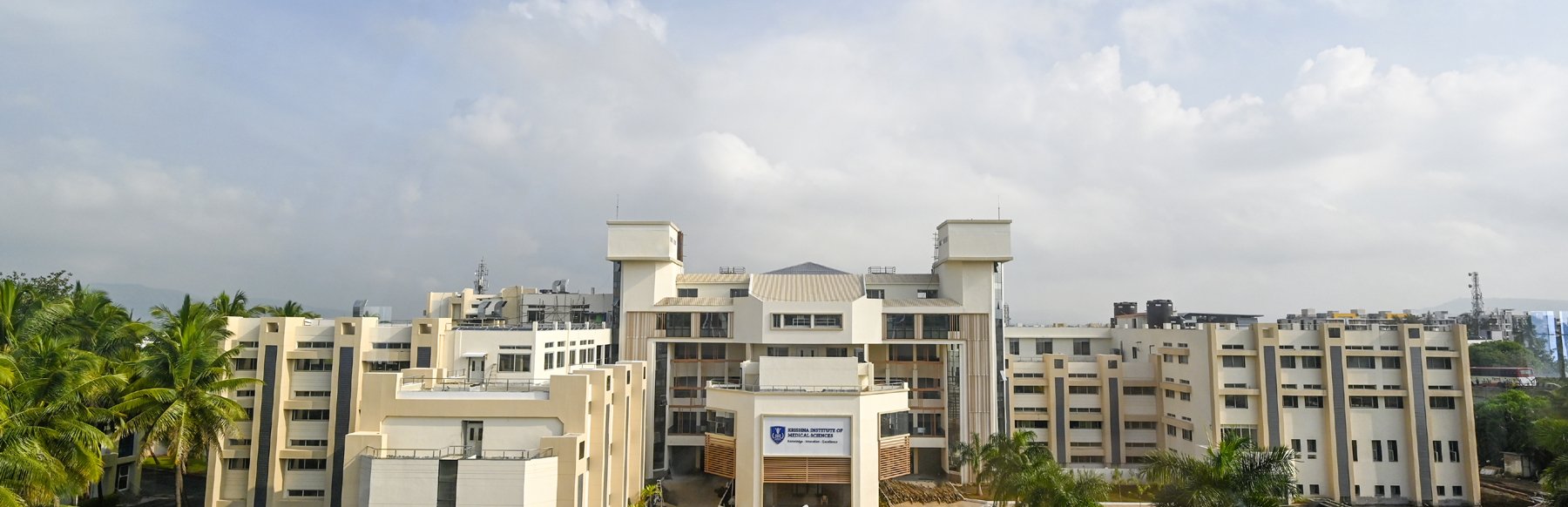 Krishna Institute of Medical Sciences, Karad photograph