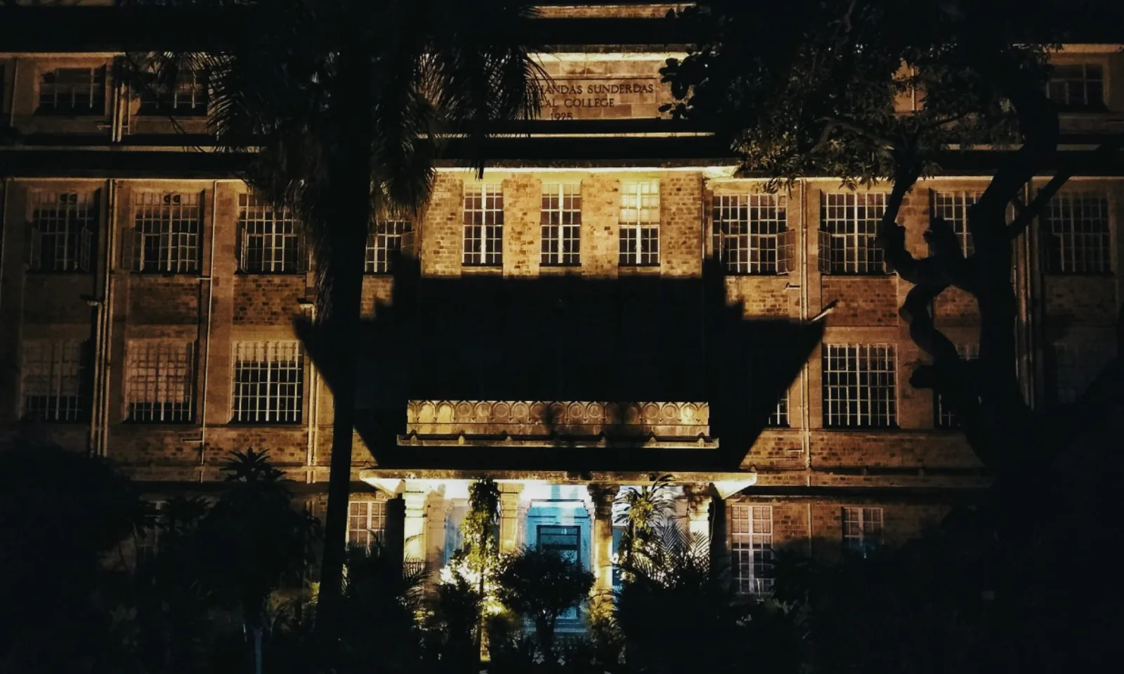 Seth G. S. Medical College, Mumbai campus