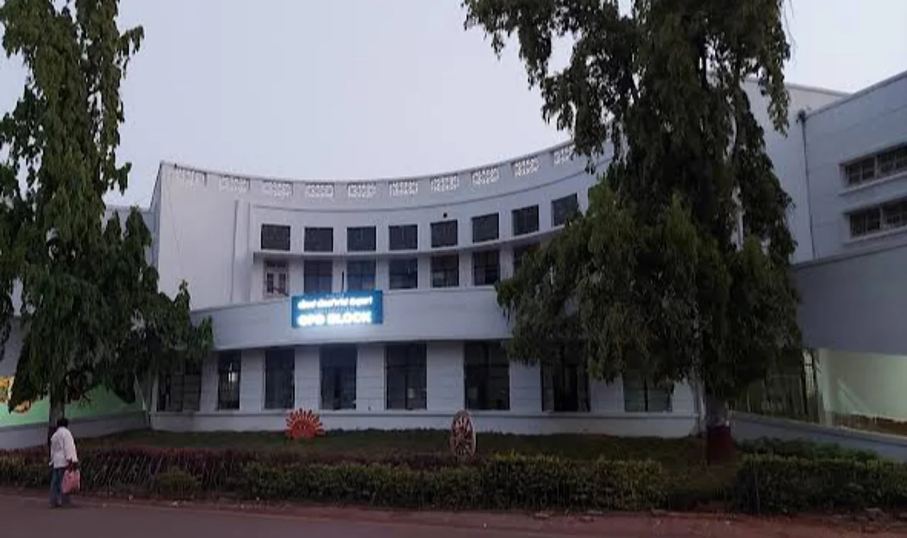 KIMS Hubballi OPD building